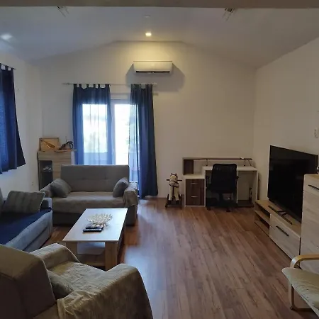 Apartman Tesa Póla