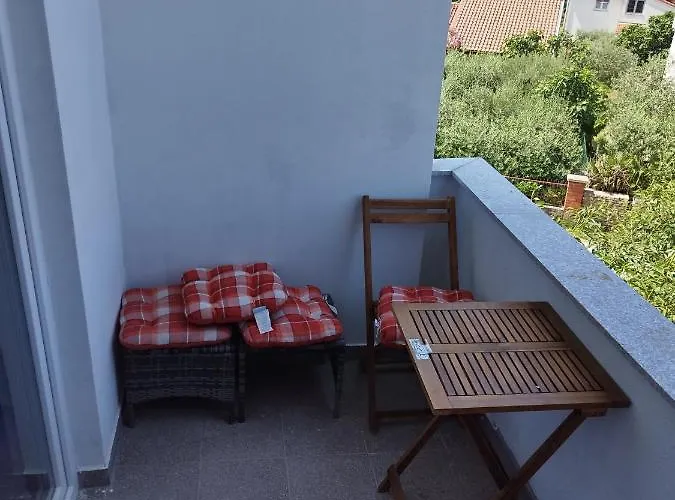 Apartment Tesa *